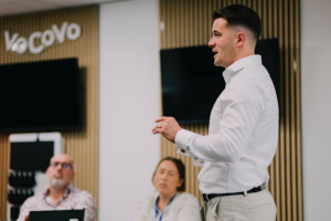 Read more about the article The difference between leadership and management